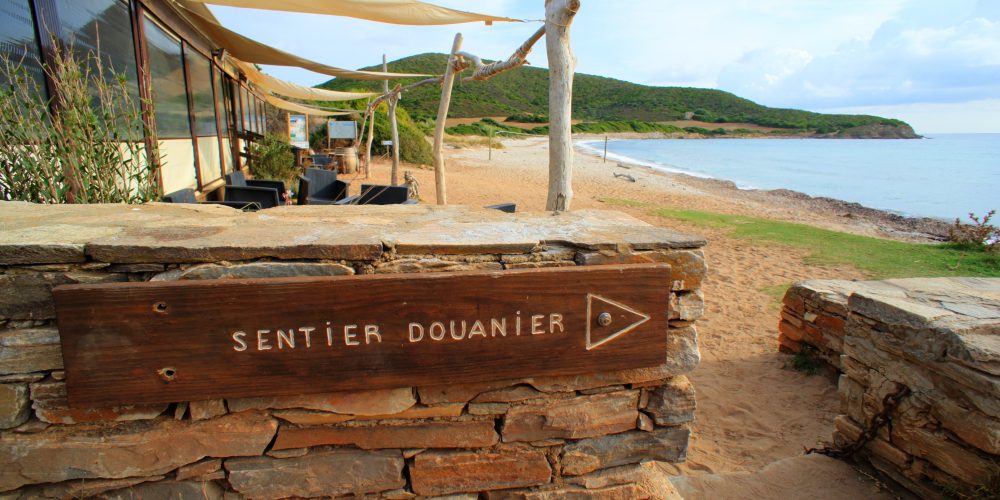 Au Cap Corse : le sentier des douaniers